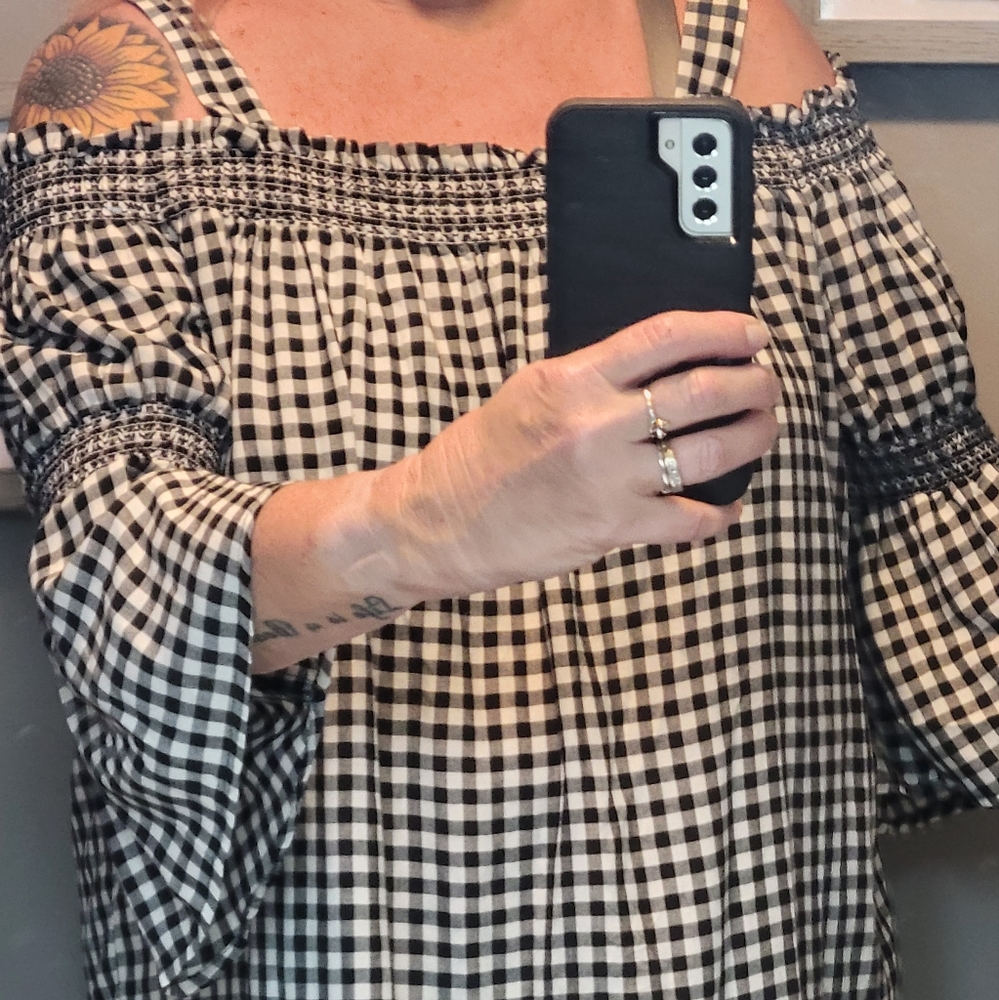 Black & white checkered blouse